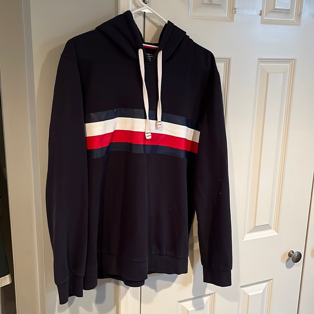 Tommy Hilfiger lightweight sweatshirt